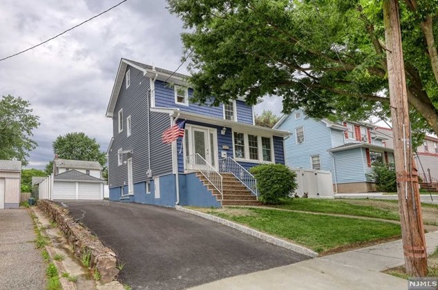 110 Forest Pl, Rochelle Park, NJ 07662