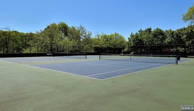 2200 Central Rd, West Fort Lee NJ  07024-7503 exterior