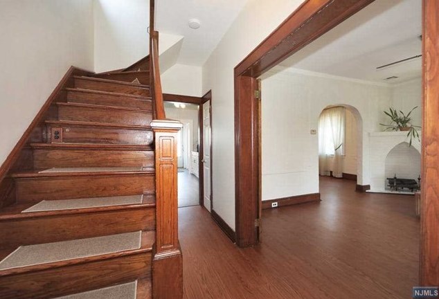 213 Mcelroy Ave, West Fort Lee, NJ 07024-4311
