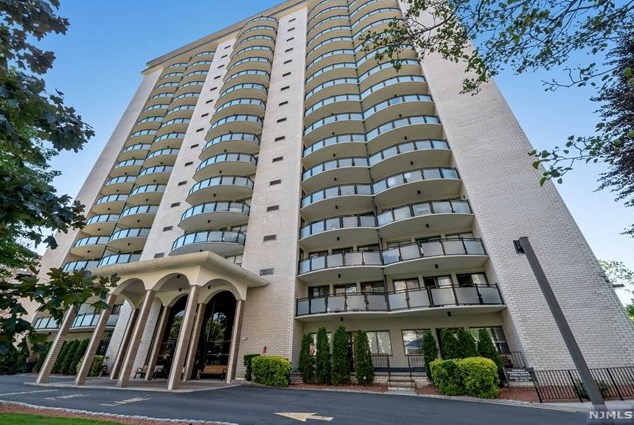 125 Prospect Ave #15j, Hackensack, NJ 07601