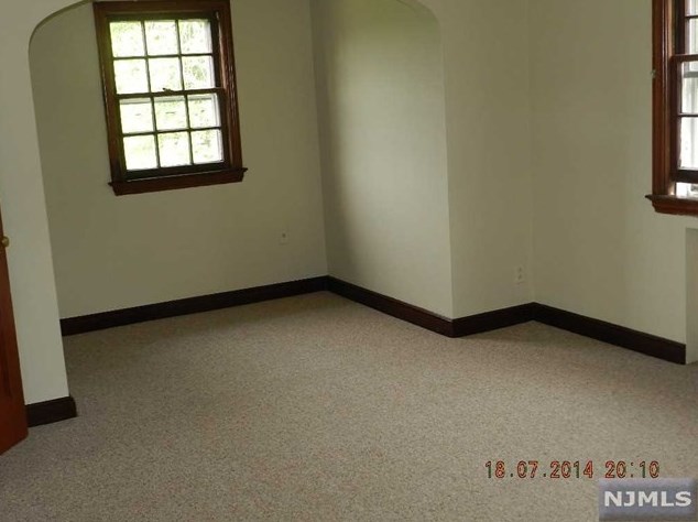 653 Godwin Ave, Midland Pk, NJ 07432