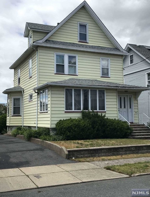 275 Lyndhurst Ave, Lyndhurst, NJ 07071-1811