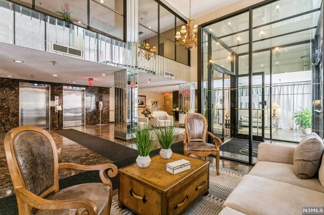 326 Prospect Ave #9k, Hackensack, NJ 07601