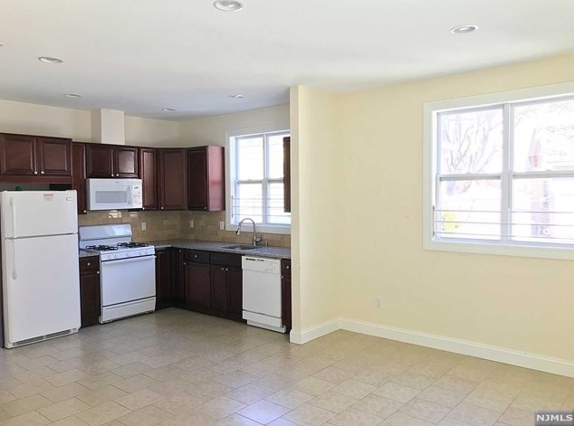 55 Worth St, Hackensack NJ  07601-6519 exterior