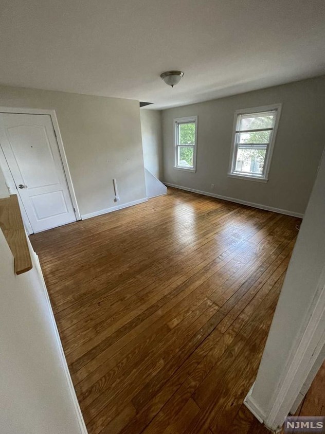 288 Marion Ave, Cliffside Park, NJ 07010
