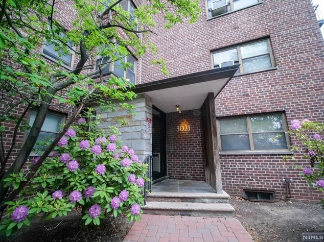 3031 Edwin Ave #1d, West Fort Lee, NJ 07024