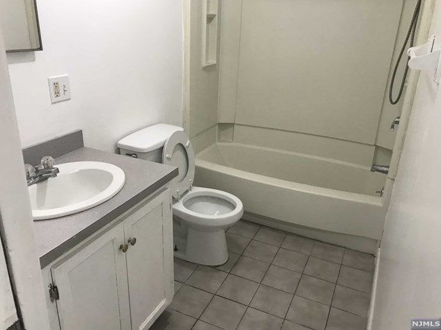 41 Ridgefield Ave #2f, Ridgefield Park, NJ 07660