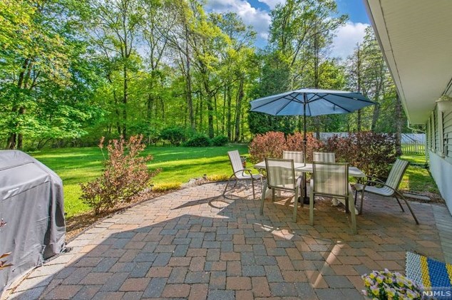 7 Winding Way, Parsippany, NJ 07834