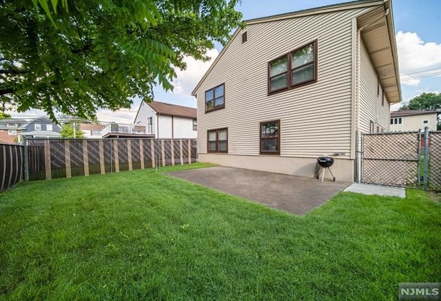 351 Falmouth Ave, Elmwood Park, NJ 07407