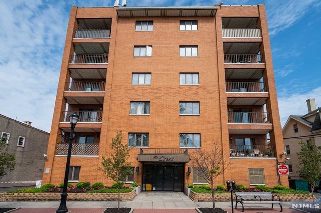 633 Palisade Ave #3e, Cliffside Park, NJ 07010