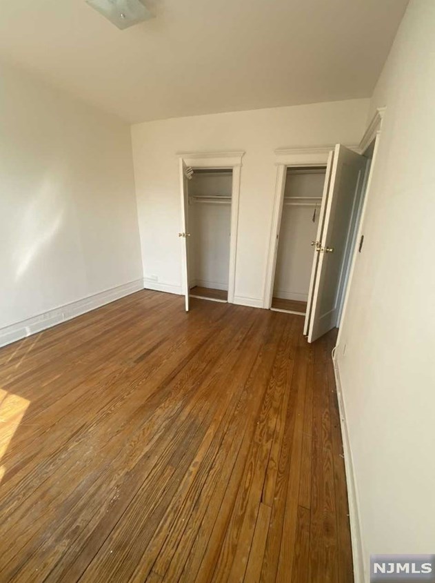 214 Lawton Ave #8, Cliffside Park, NJ 07010