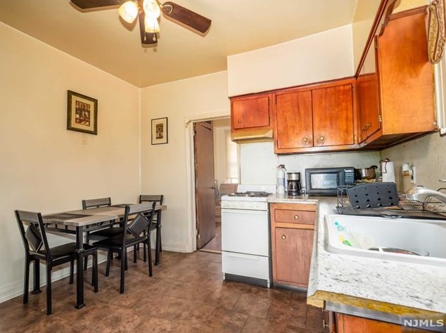 280 Delano Pl, Fairview, NJ 07022