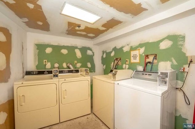 105 Cutler St, Newark NJ 07106-2532 exterior