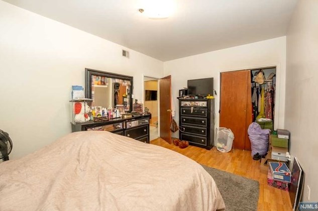 105 Cutler St, Newark NJ 07106-2532 exterior