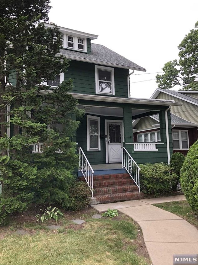 42 Walnut St, Rutherford, NJ 07070