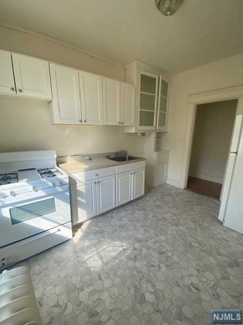 214 Lawton Ave #7, Cliffside Park, NJ 07010