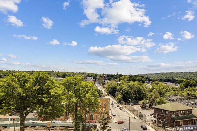 52 Lincoln Ave, Orange NJ  07050-2644 exterior