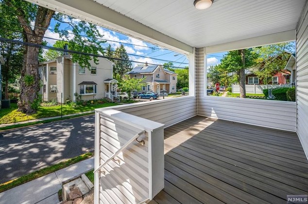 41 Demarest Ave, Bergenfield, NJ 07621-1636