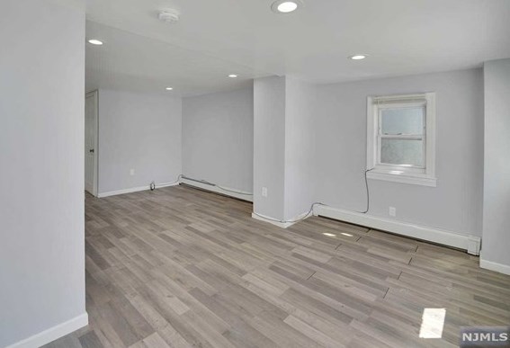 166 Lincoln Pl #a, Outwater, NJ 07026