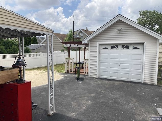 26 Comfort Pl, Clifton, NJ 07011-3818
