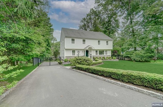 337 Engle St, Tenafly, NJ 07670