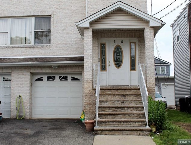 14 N 9th St, Belleville, NJ 07109