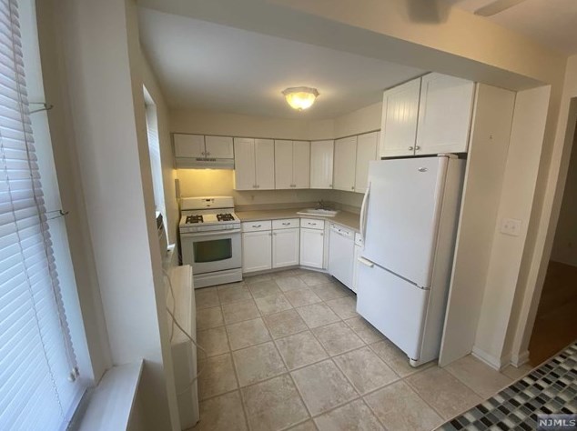 218 Hackensack St, Wood-Ridge, NJ 07075