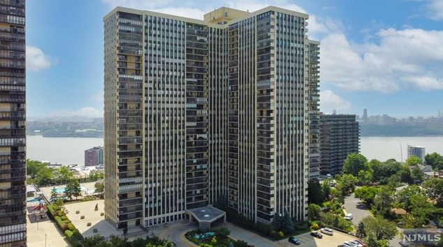 200 Winston Dr #521, Cliffside Park, NJ 07010