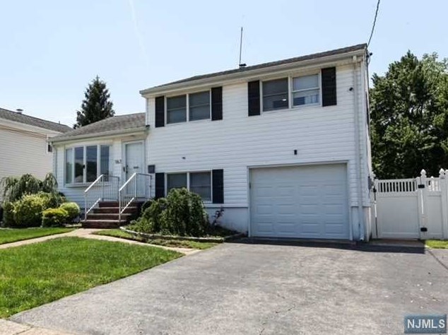 163 Chestnut St, Rochelle Park, NJ 07662
