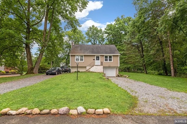 9 Alder St, Lincoln Park, NJ 07035