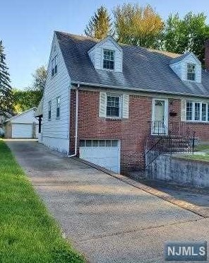 154 E Tryon Ave, Teaneck, NJ 07666