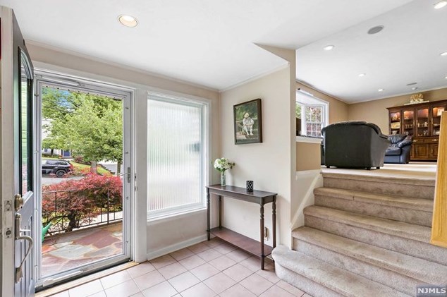 63 Gerdes Ave, Verona, NJ 07044