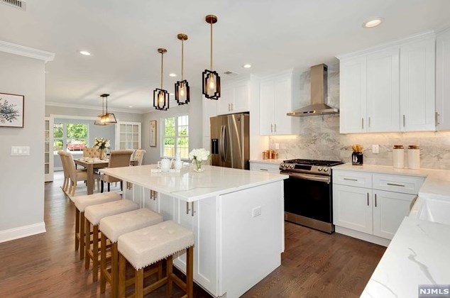 27 Sand Rd, Westwood NJ  07675-2417 exterior