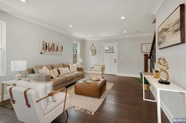 27 Sand Rd, Westwood NJ  07675-2417 exterior