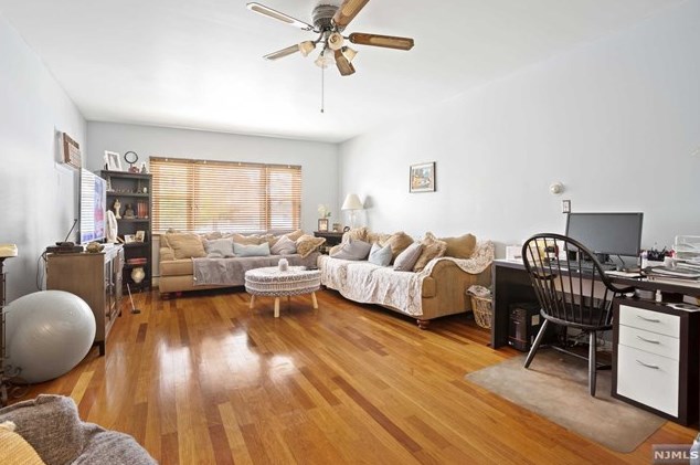36 Van Winkle Ave, Outwater, NJ 07026