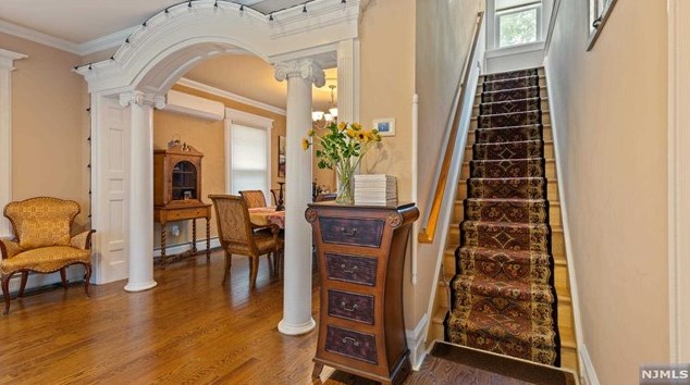 66 Knox Ave, Cliffside Park, NJ 07010