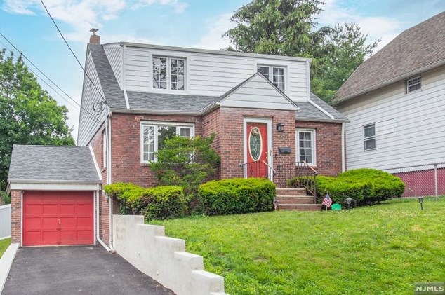 48 Summit St, Ridgefield Park, NJ 07660
