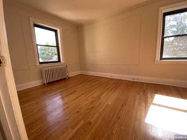 1 Murray Hill Terrace #c4, Bergenfield, NJ 07621