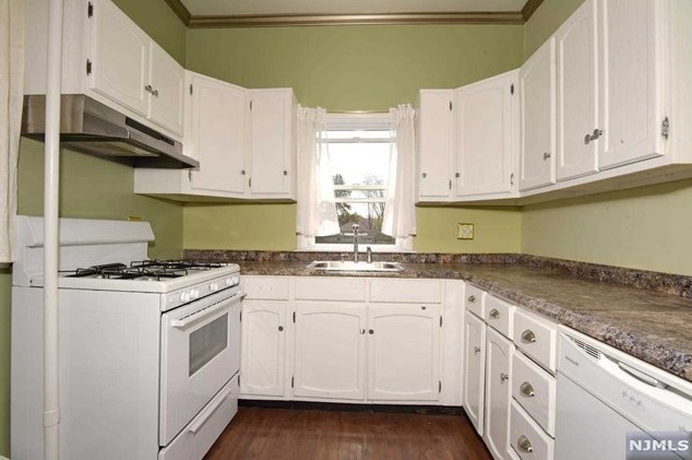466 High St, Closter, NJ 07624