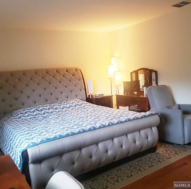 111 Washington Ave, West Fort Lee NJ  07024-3502 exterior