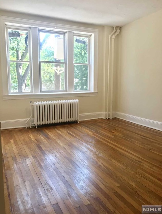 325 79th St #11, North Bergen, NJ 07047