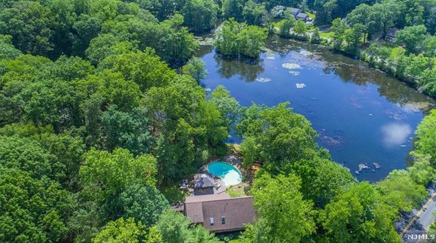 59 Youngs Rd, Mahwah, NJ 07430