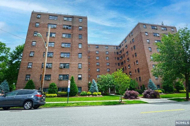 208 Anderson St #n4g, Hackensack, NJ 07601