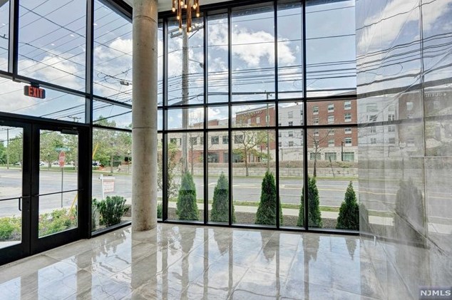 8621 River Rd #5b, North Bergen, NJ 07047