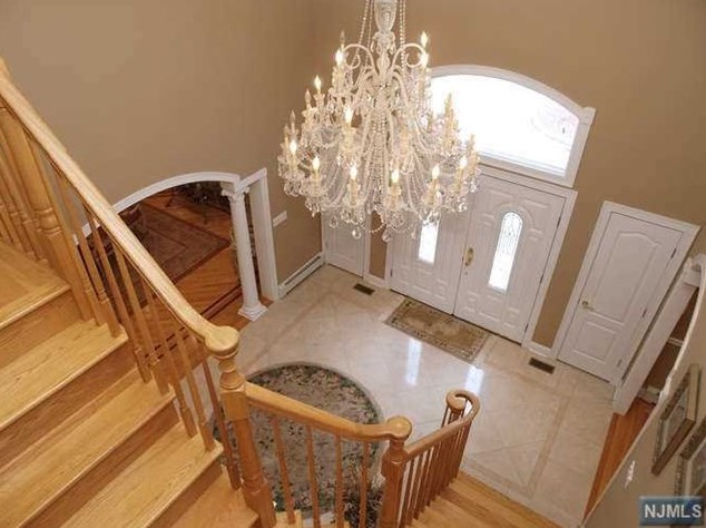 29 Great Hall Rd, Mahwah, NJ 07430