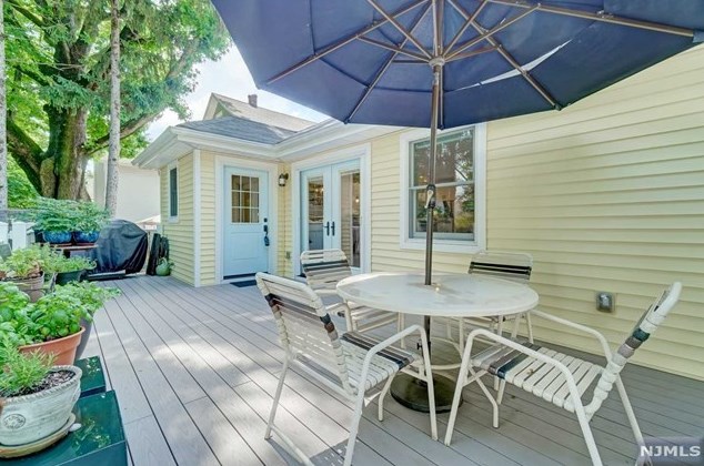 261 Milford Ave, N Milford, NJ 07646