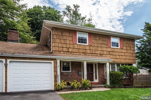 404 Argenti Pl, Rockleigh, NJ 07647