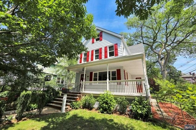 3 6th St, Ridgefield Park, NJ 07660