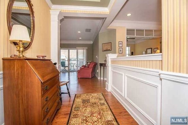 8402 Warrens Way, Midvale, NJ 07465