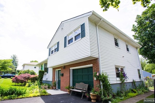 320 Main St, N Milford, NJ 07646